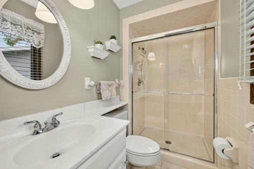 2228 Viking Drive NW, Rochester, MN 55901