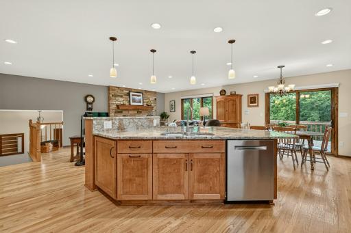 2228 Viking Drive NW, Rochester, MN 55901