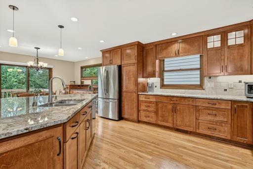 2228 Viking Drive NW, Rochester, MN 55901