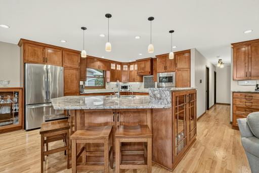 2228 Viking Drive NW, Rochester, MN 55901