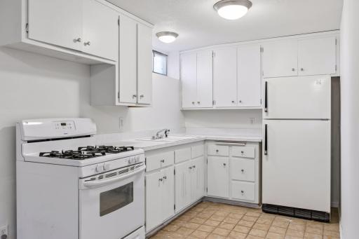 1525 Saint Croix Circle, Golden Valley, MN 55422