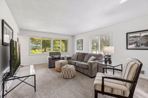 1525 Saint Croix Circle, Golden Valley, MN 55422
