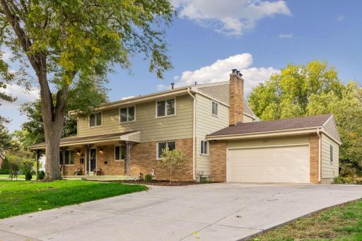 1525 Saint Croix Circle, Golden Valley, MN 55422