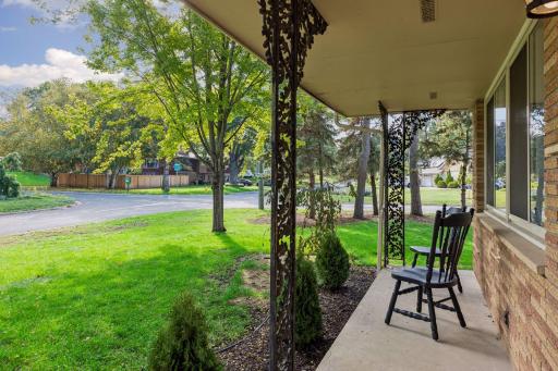 1525 Saint Croix Circle, Golden Valley, MN 55422