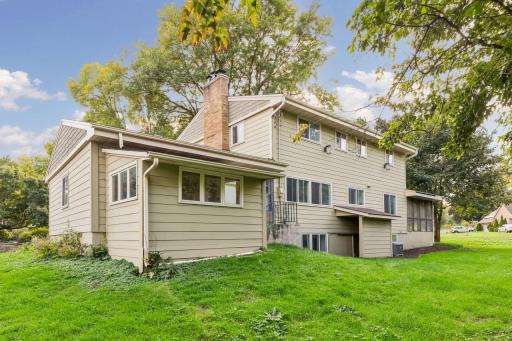1525 Saint Croix Circle, Golden Valley, MN 55422