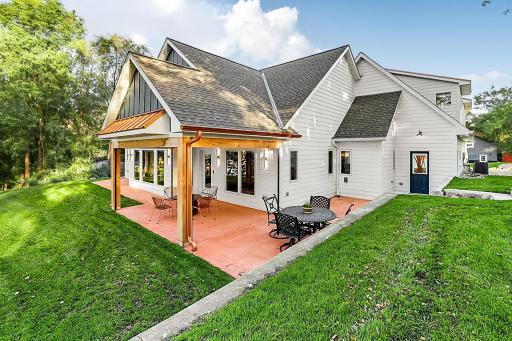 This architectural masterpiece is crafted for refined indoor-outdoor living. The flawless blend of timeless board-and-batten design paired with dynamic, multi-gabled rooflines strick a modern statement.