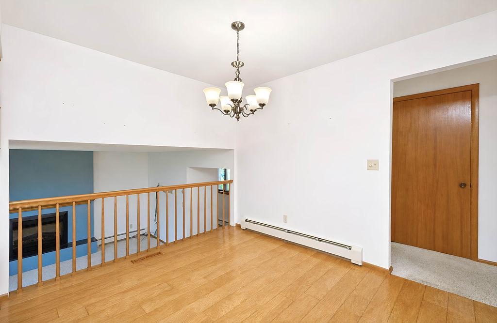 Kitchen/ Dining Area