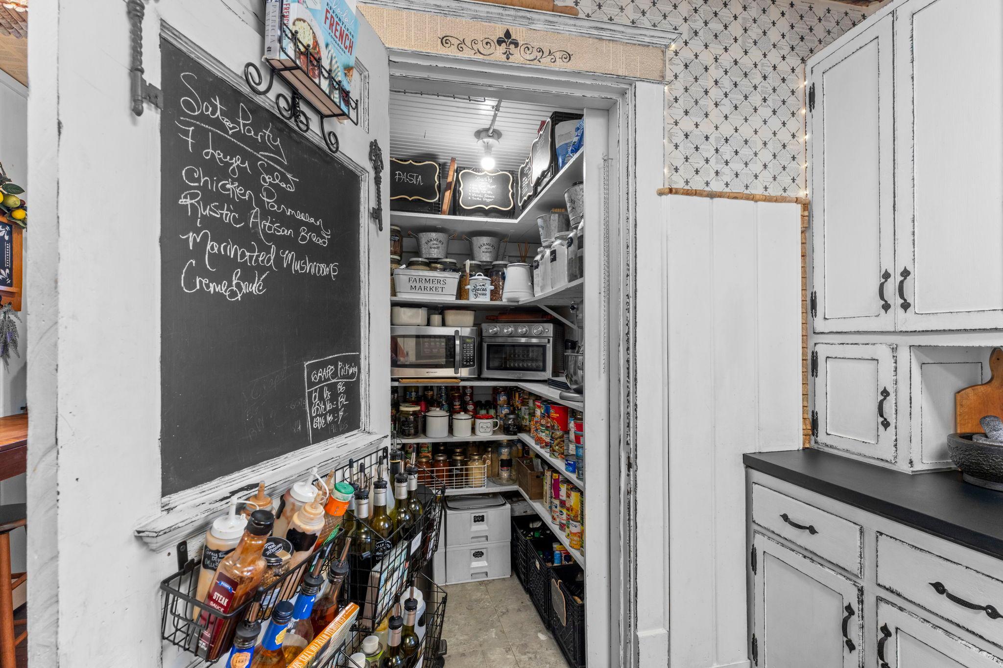 Walk In Pantry- Fabulous!