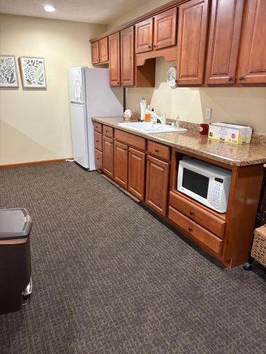 34th Kitchenette.jpeg