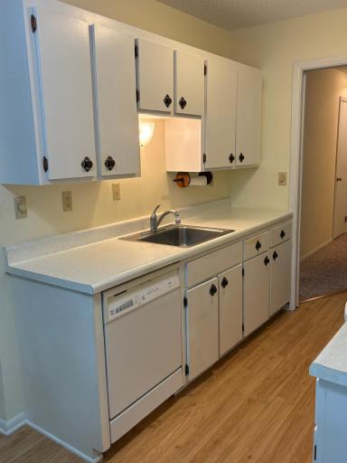 111 Kitchen 2.jpeg