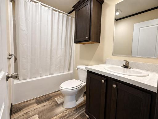 215 N Mckay Avenue, 13, Alexandria, MN 56308