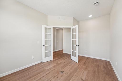 Flex Room. Welcome to the Eveleth Patio plan by Robert Thomas Homes. Photos are of similar home; options and features will vary.