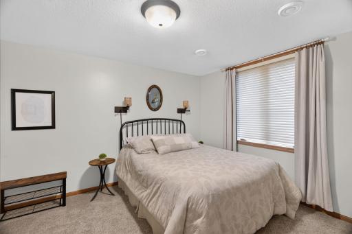 2048 Crimson Ridge Drive NW, Rochester, MN 55901
