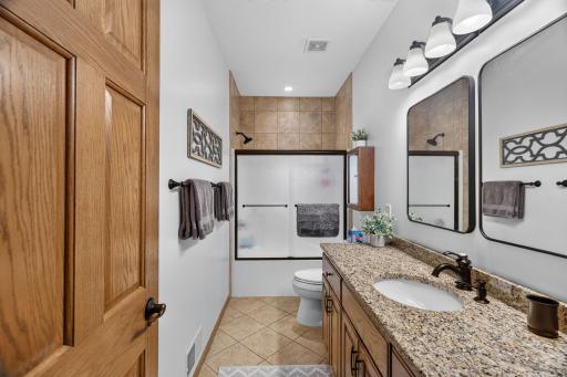 2048 Crimson Ridge Drive NW, Rochester, MN 55901