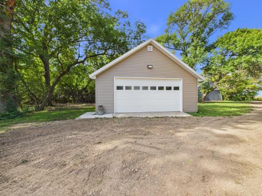 1255 40th Street SE, Murdock, MN 56271