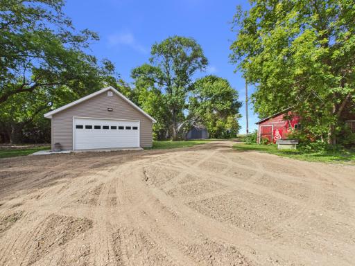 1255 40th Street SE, Murdock, MN 56271