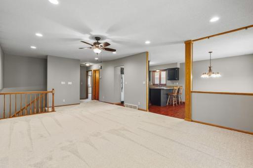 7-web-or-mls-1719 Cudd Circle Hudson-23.jpg