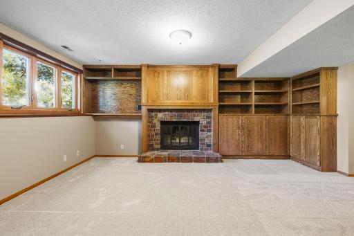 21-web-or-mls-1719 Cudd Circle Hudson-33.jpg