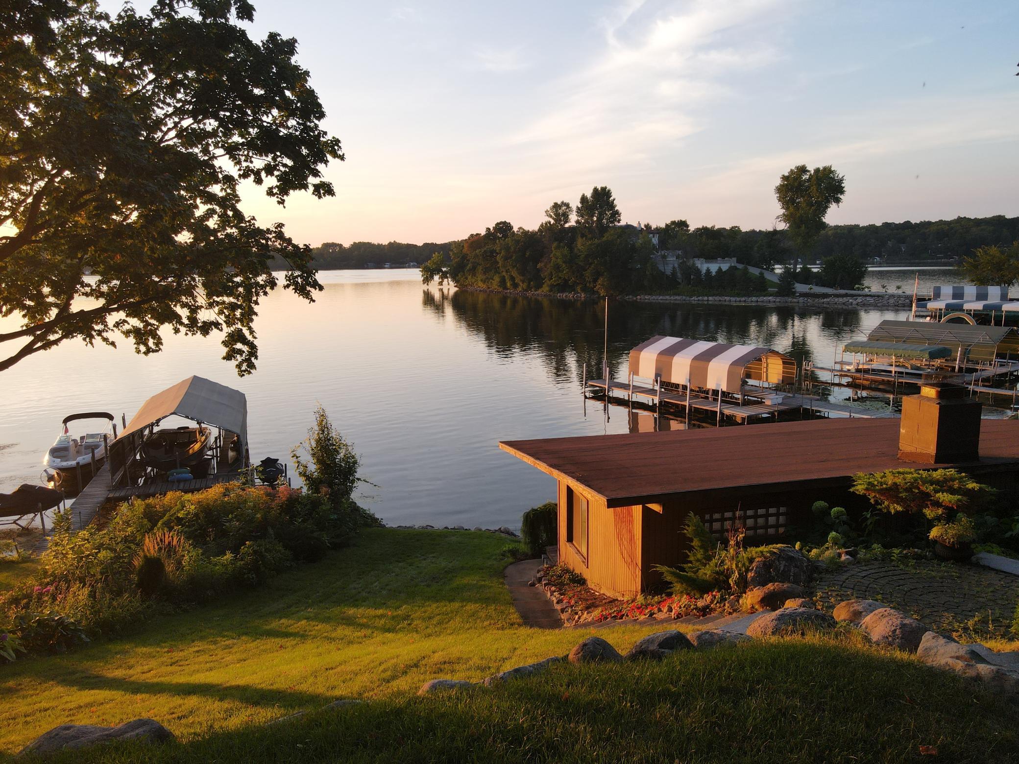 Northwest-facing lakeshore offering beautiful sunset views.