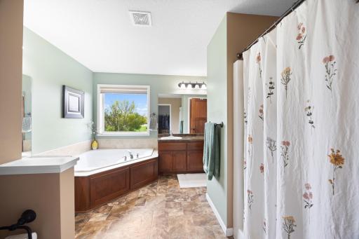 17224 64th Place N, Maple Grove, MN 55311