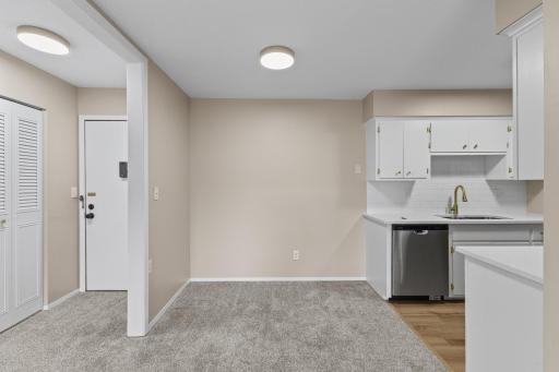 2730 Dale Street N, D305, Roseville, MN 55113