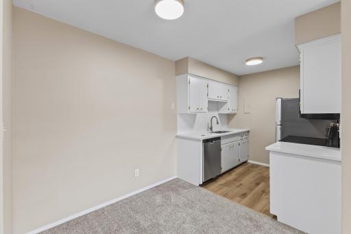 2730 Dale Street N, D305, Roseville, MN 55113