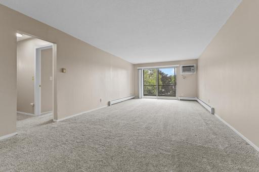 2730 Dale Street N, D305, Roseville, MN 55113