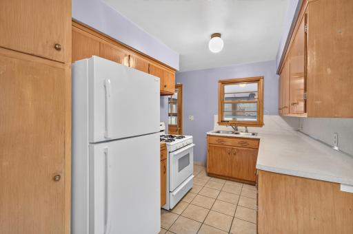 1750 Lark Avenue, Maplewood, MN 55109