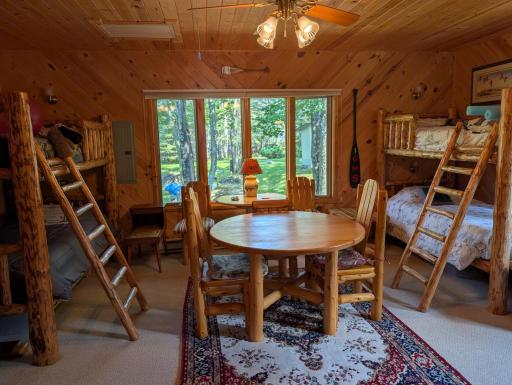 Bunk Room - Family Room