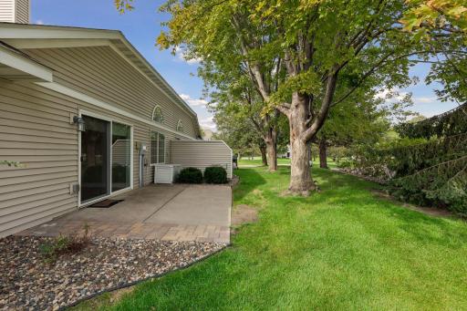 8605 Oxford Lane, Brooklyn Park, MN 55443