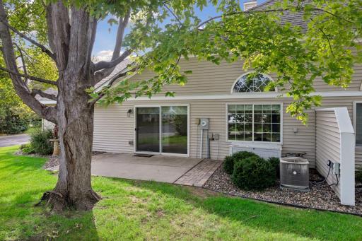 8605 Oxford Lane, Brooklyn Park, MN 55443