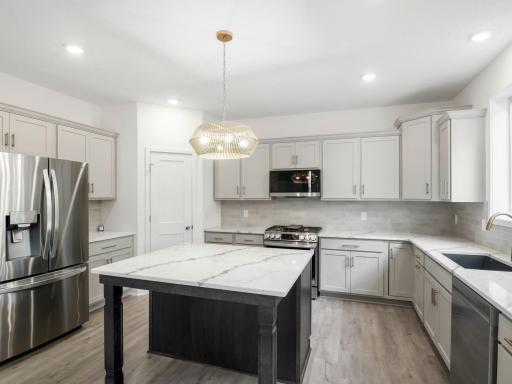 1320 136th Circle E, Rosemount, MN 55068