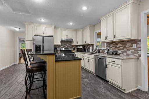 27499 W Twin Lake Drive, Pequot Lakes, MN 56472