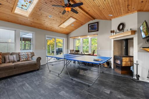 27499 W Twin Lake Drive, Pequot Lakes, MN 56472