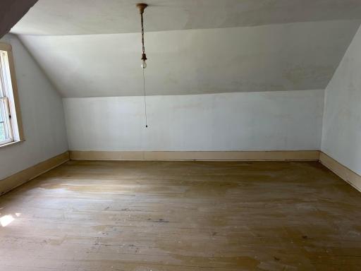 Very large bedroom #1