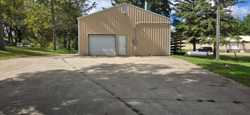 2486 Oliver Avenue SW, Cokato, MN 55321