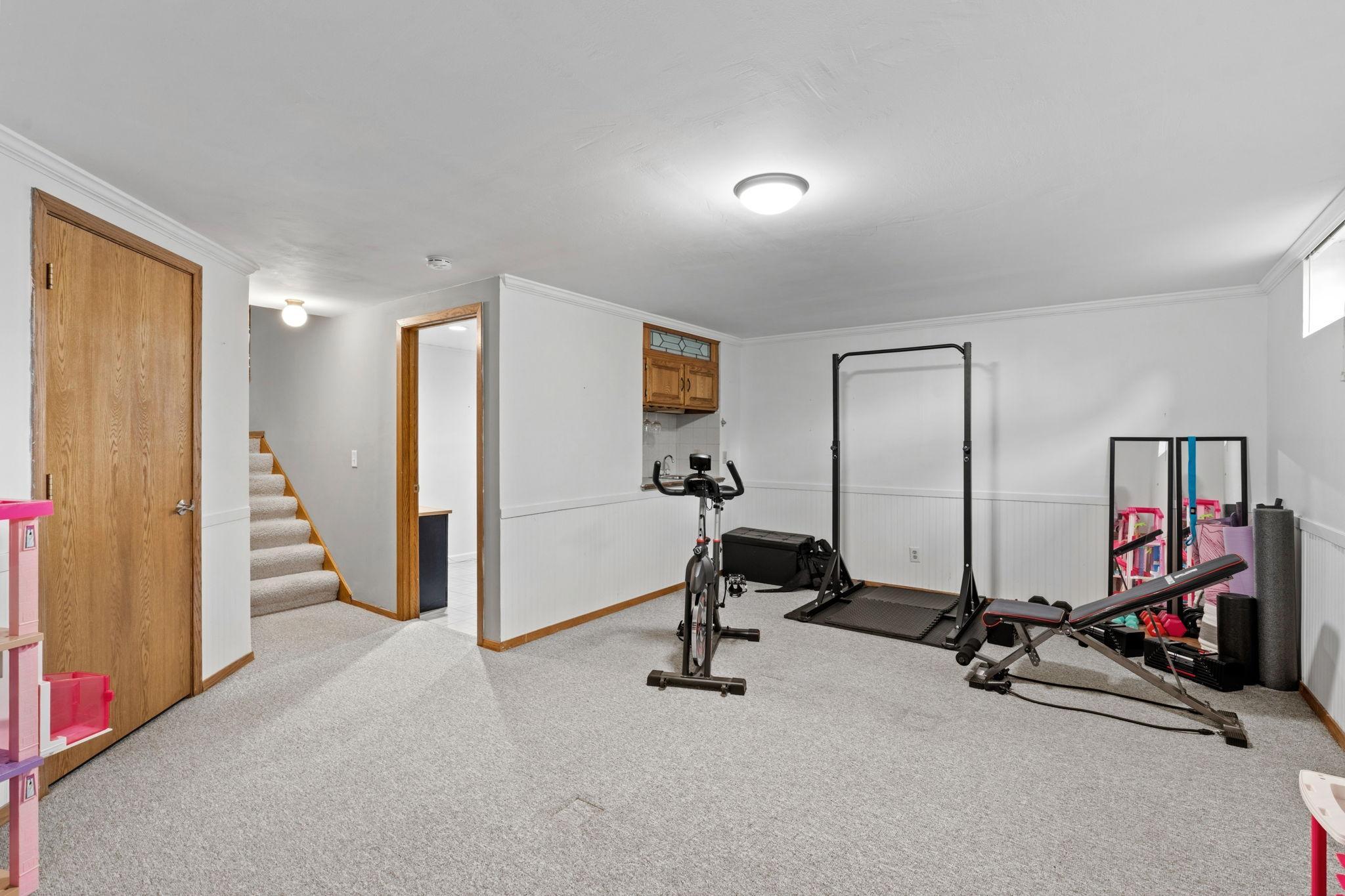 47-web-or-mls-6008 114th Ln N-47.jpg