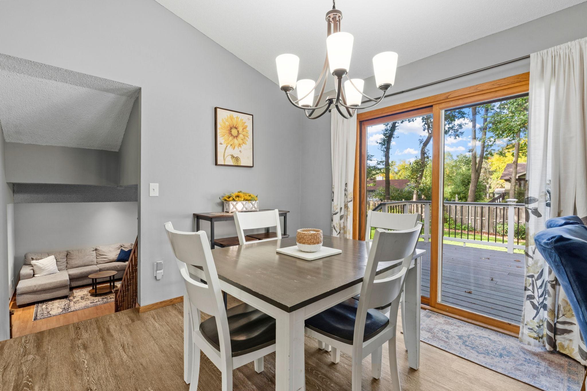 23-web-or-mls-6008 114th Ln N-23.jpg