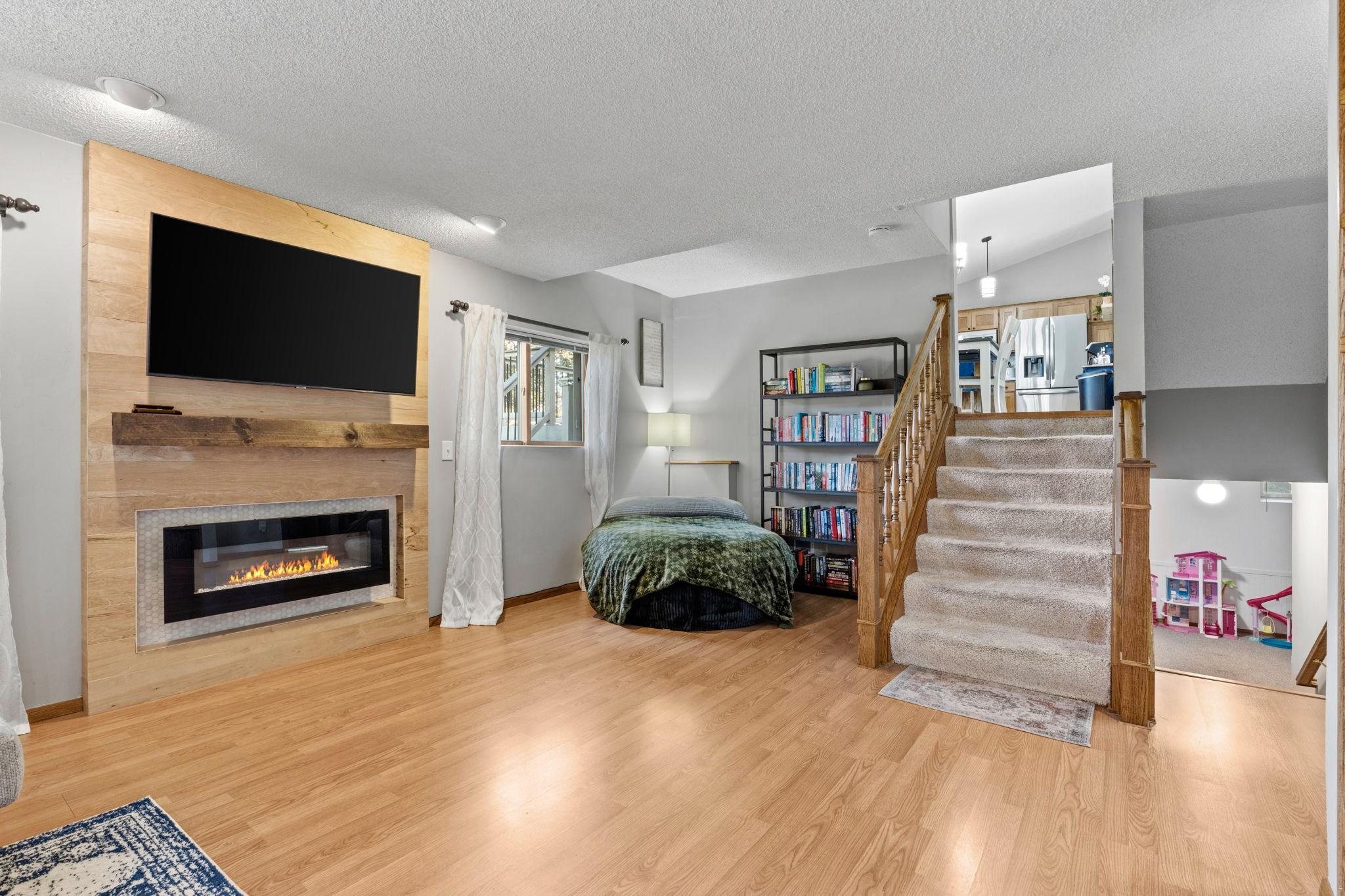 29-web-or-mls-6008 114th Ln N-29.jpg