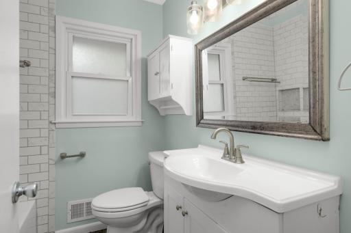 3740 Perry Avenue N, Robbinsdale, MN 55422