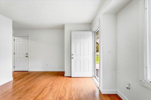 5230 Oconnell Drive, Saint Paul, MN 55112