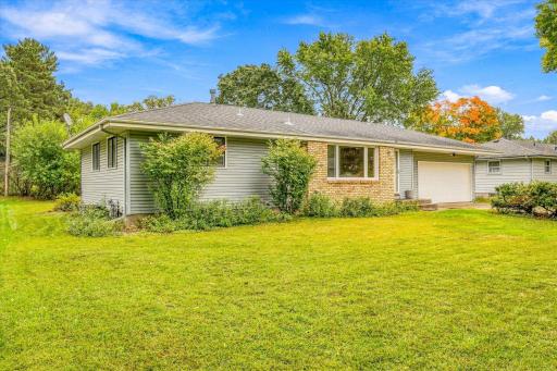 5230 Oconnell Drive, Saint Paul, MN 55112