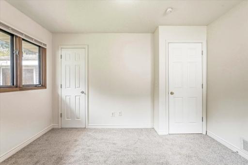 5230 Oconnell Drive, Saint Paul, MN 55112