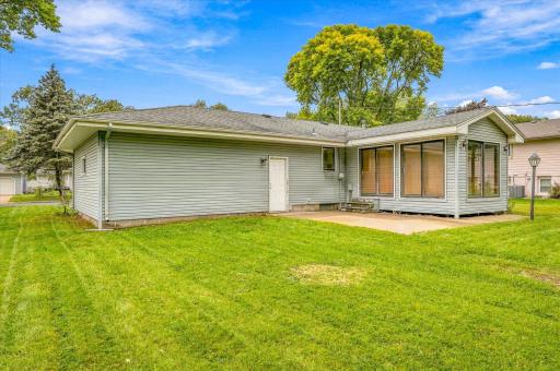 5230 Oconnell Drive, Saint Paul, MN 55112