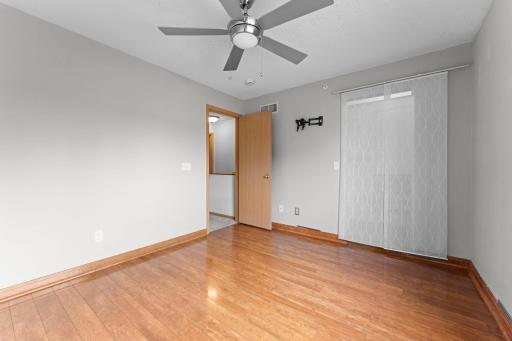 13092 Murdock Terrace, Eden Prairie, MN 55347