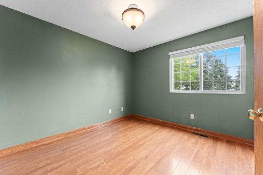13092 Murdock Terrace, Eden Prairie, MN 55347