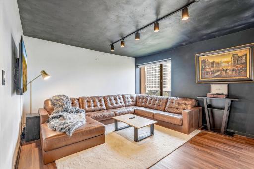 19 S 1st Street, B703, Minneapolis, MN 55401