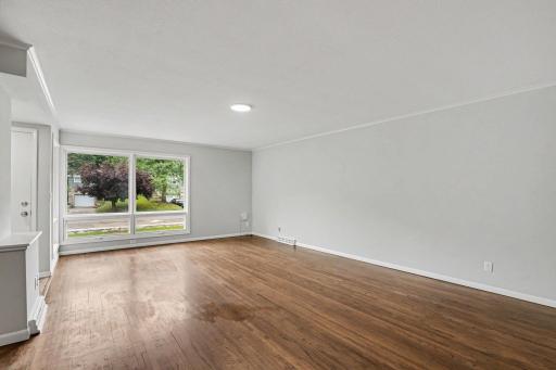 6117 France Avenue S, Edina, MN 55410