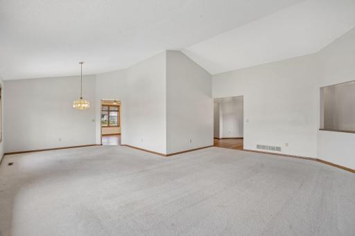 8912 Vincent Place, Minneapolis, MN 55431