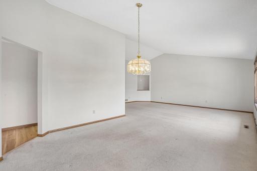 8912 Vincent Place, Minneapolis, MN 55431